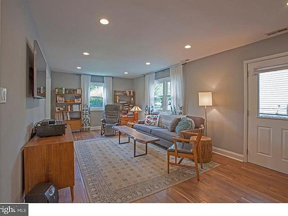 4th image of 318 Pheasant Run Dr