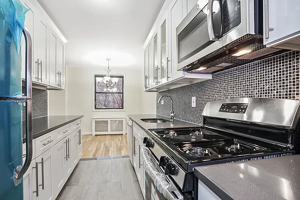 Sold by DO NOT USE - CENTURY 21 Amiable Realty Group II Inc | media 39