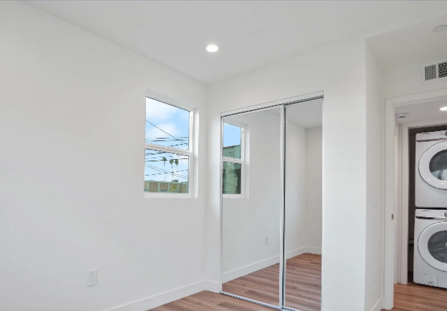 2 bed, 975 sqft, $2,795 — Photo 3