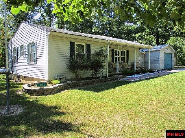 1st image of 205 Hill Dr