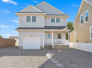 15 Farragut Ave, Seaside Park, NJ 08752