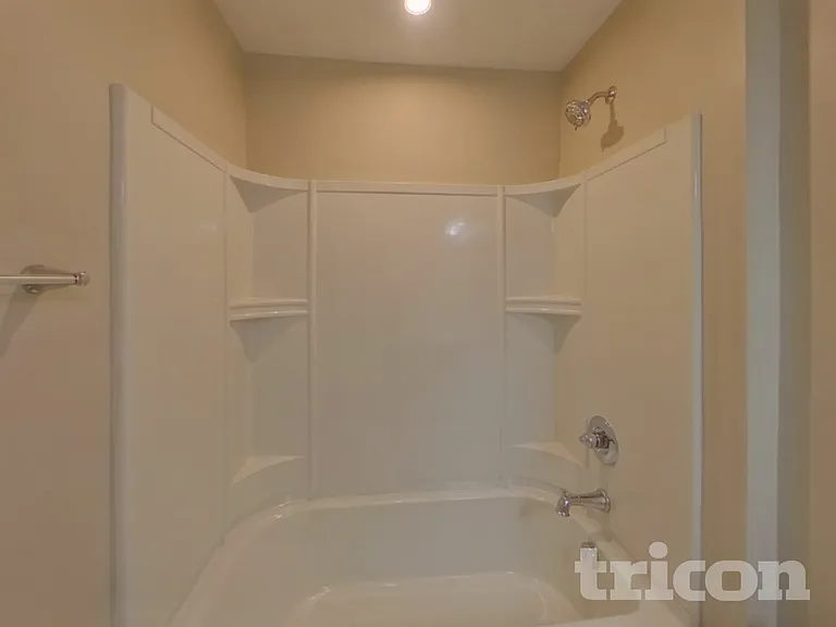 1302 Harkey Creek Dr — Photo 16