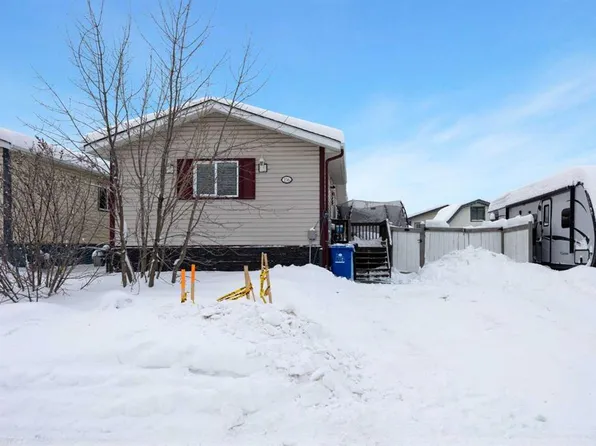 156 E McKinlay Cres, Wood Buffalo, AB T9K 2M6