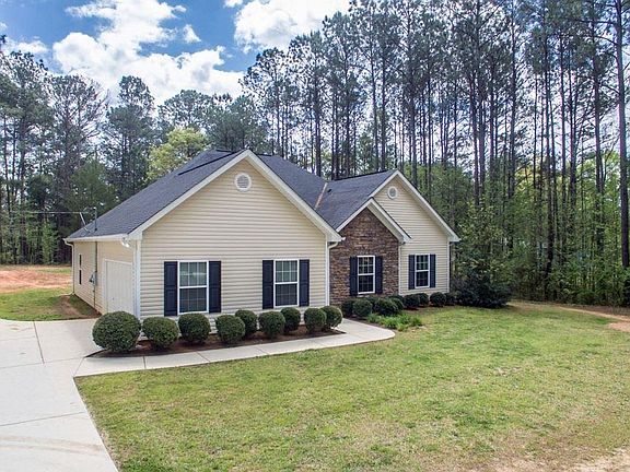 3rd image of 227 New Hope Dr