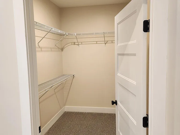 2760 Crystal Lake Dr — Photo 6