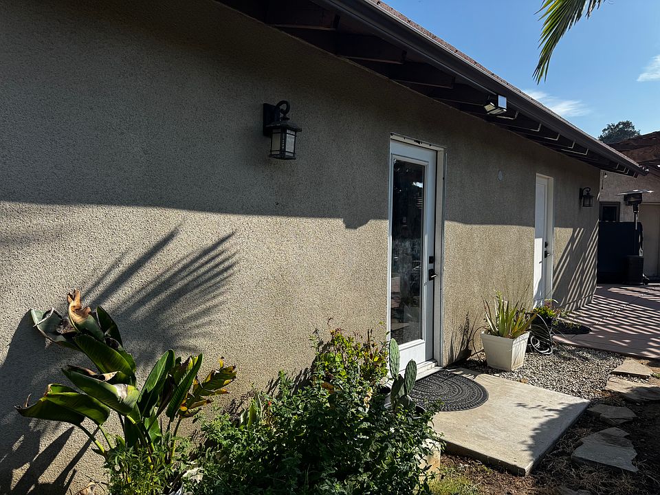 1st image of 1025 Don Robles St