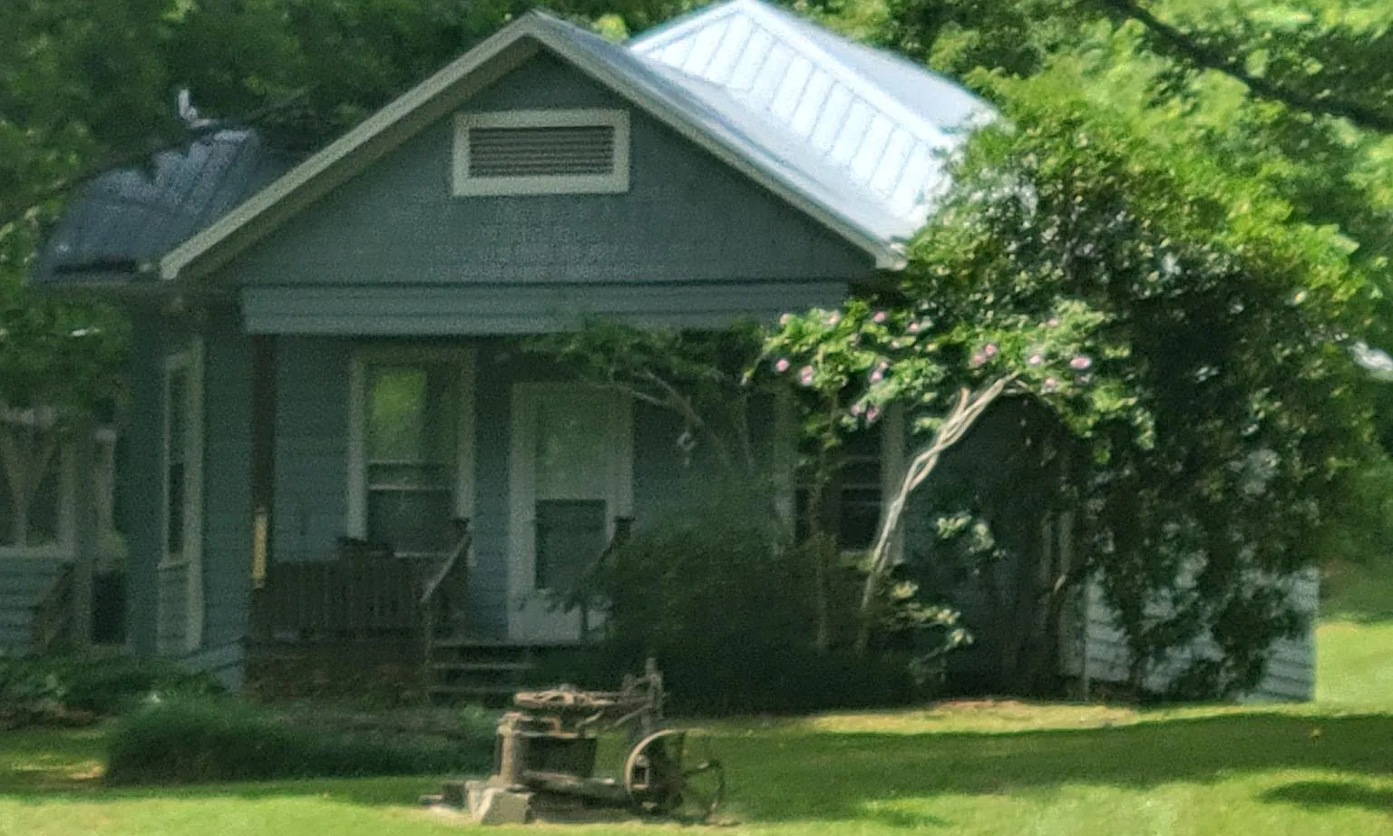 2 bed, 1008 sqft, $1,550 — Photo 2