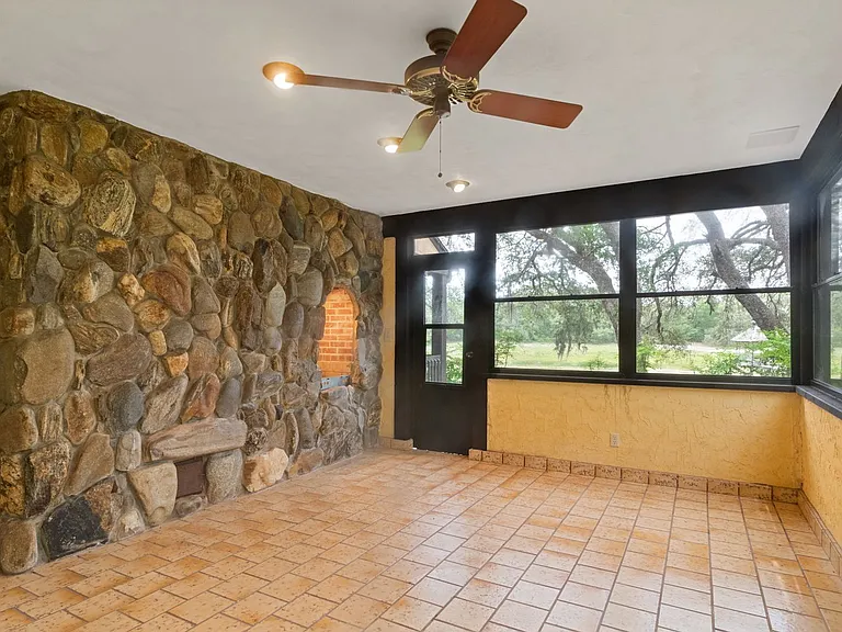 16835 Old Moulton Rd — Photo 11