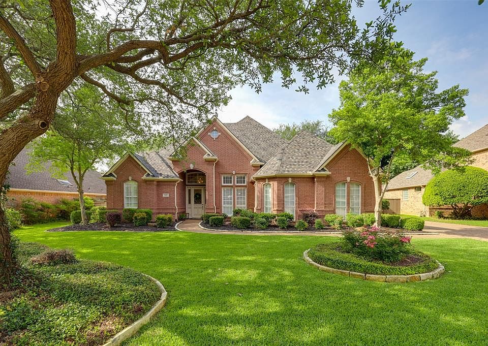 1st image of 320 Glenrose Ct