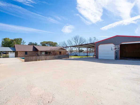 601 Henry St, Dublin, TX 76446