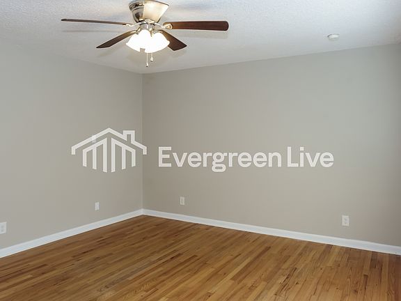 3rd image of 507 Eastbrook Cir NW