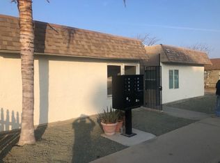 614 Woodrow St APT 4 & 8, Taft, CA 93268