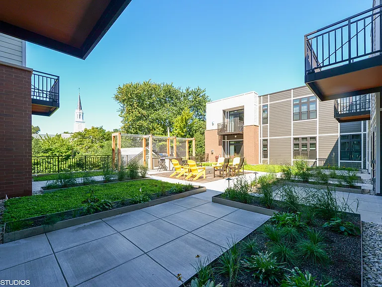 1465 Underwood Ave #201 — Photo 22