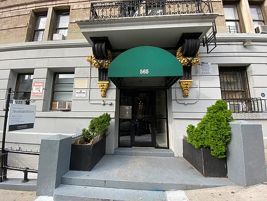 Rented by Corcoran | media 25