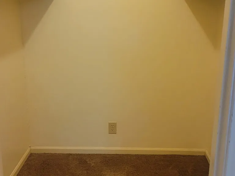 111 S Lakeside Dr #8 — Photo 7