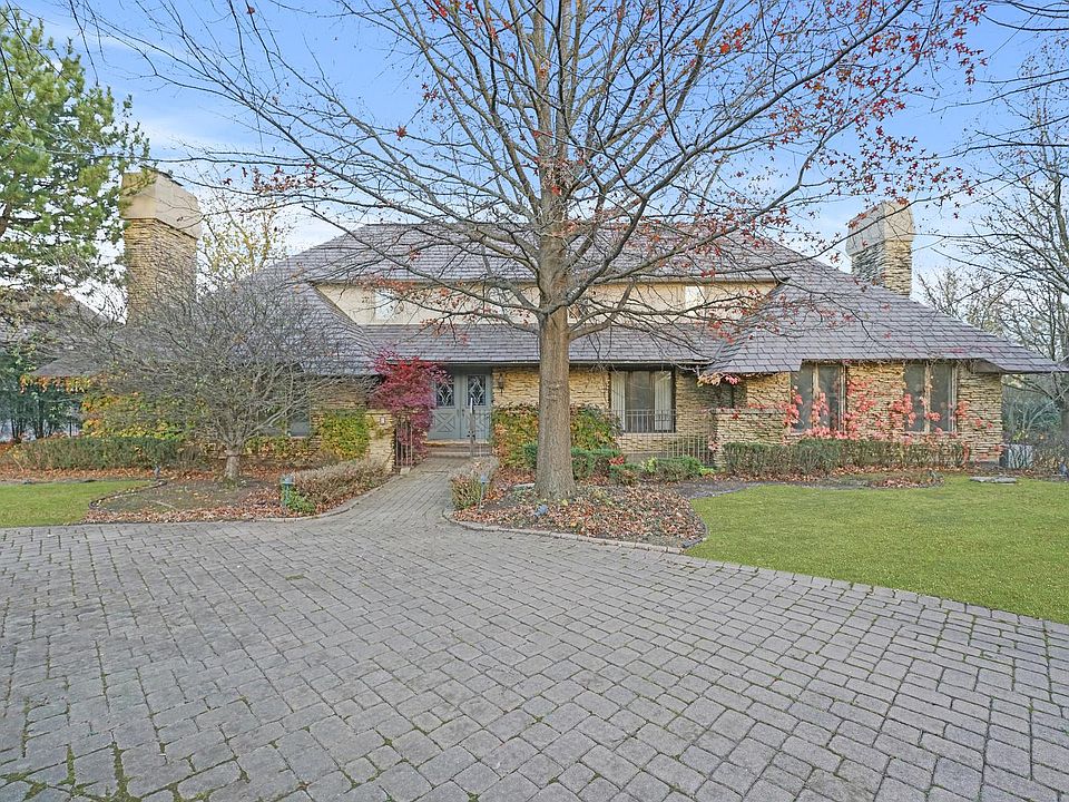 1st image of 7 York Lake Ct