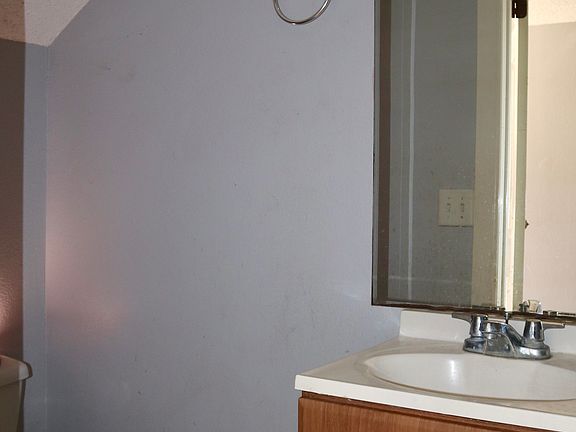 5th image of 311 N Bridge St APT 1