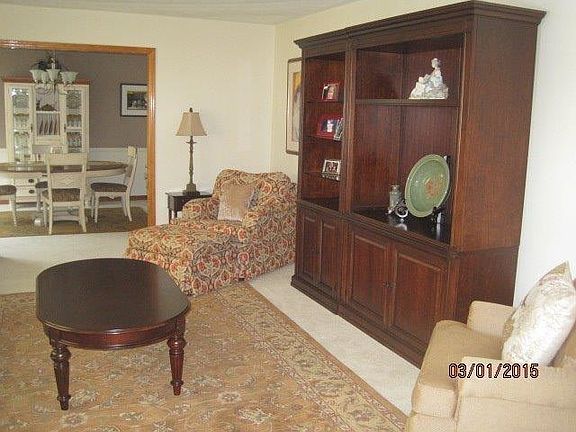 5th image of 1467 Mountain Heights Dr