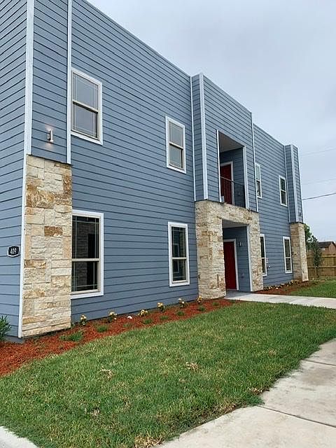 1st image of 409 E Ebony Ave #4