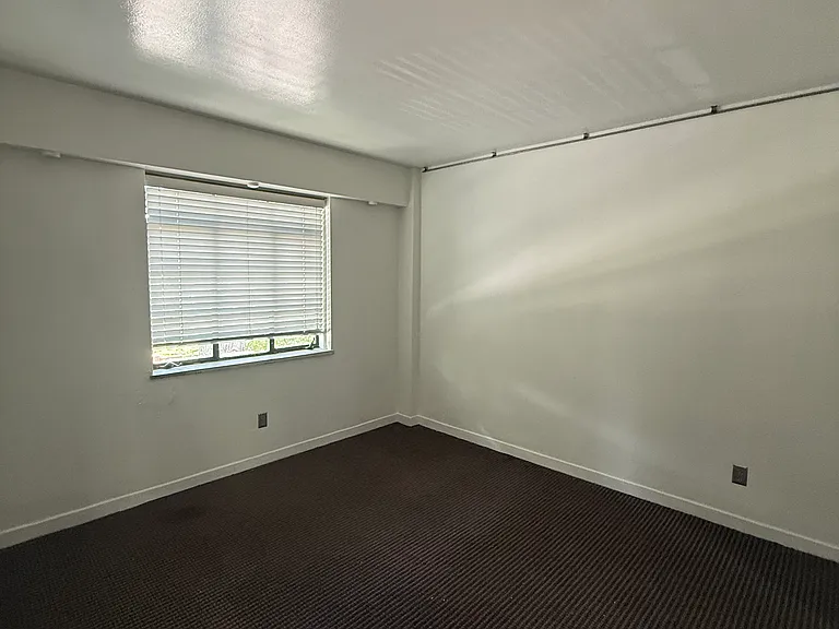3603 Kavanaugh Blvd #B21 — Photo 4