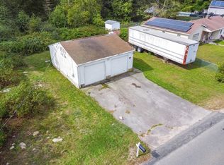 47 Robert St, Westport, MA 02790