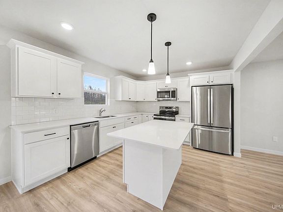 5th image of 523 S 32nd St