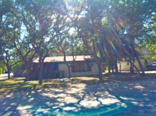 201 Jolley St, Uvalde, TX 78801