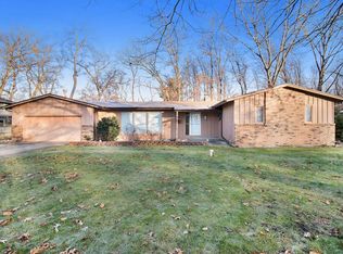 16805 Londonberry Ln, South Bend, IN 46635