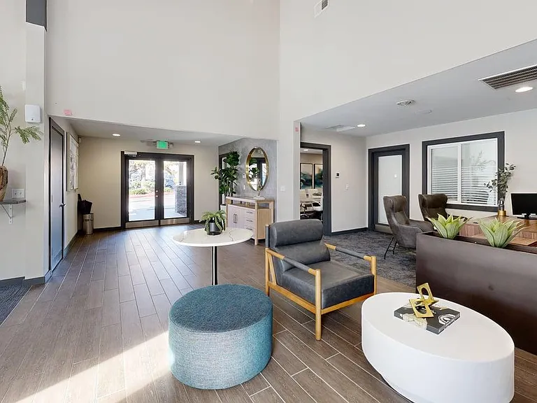 Ellyson Apartment Homes — Photo 7