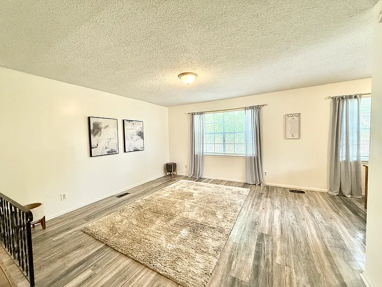 540 Harlem Ave — Photo 9