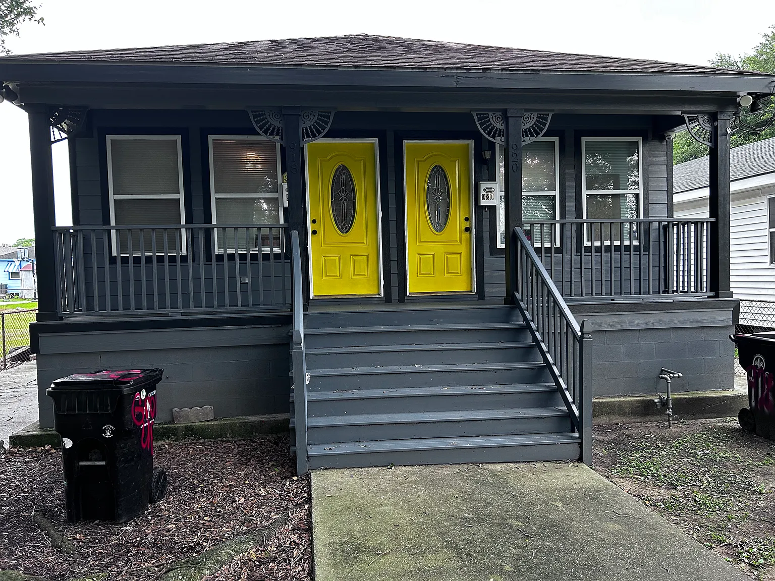 3 bed, 993 sqft, $1,850 — Photo 1