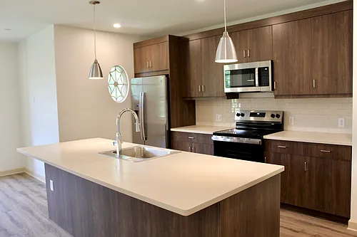 406 Delaware Ave #204 Photo 1