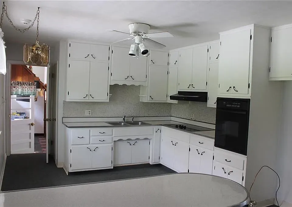 2205 Hanover Dr