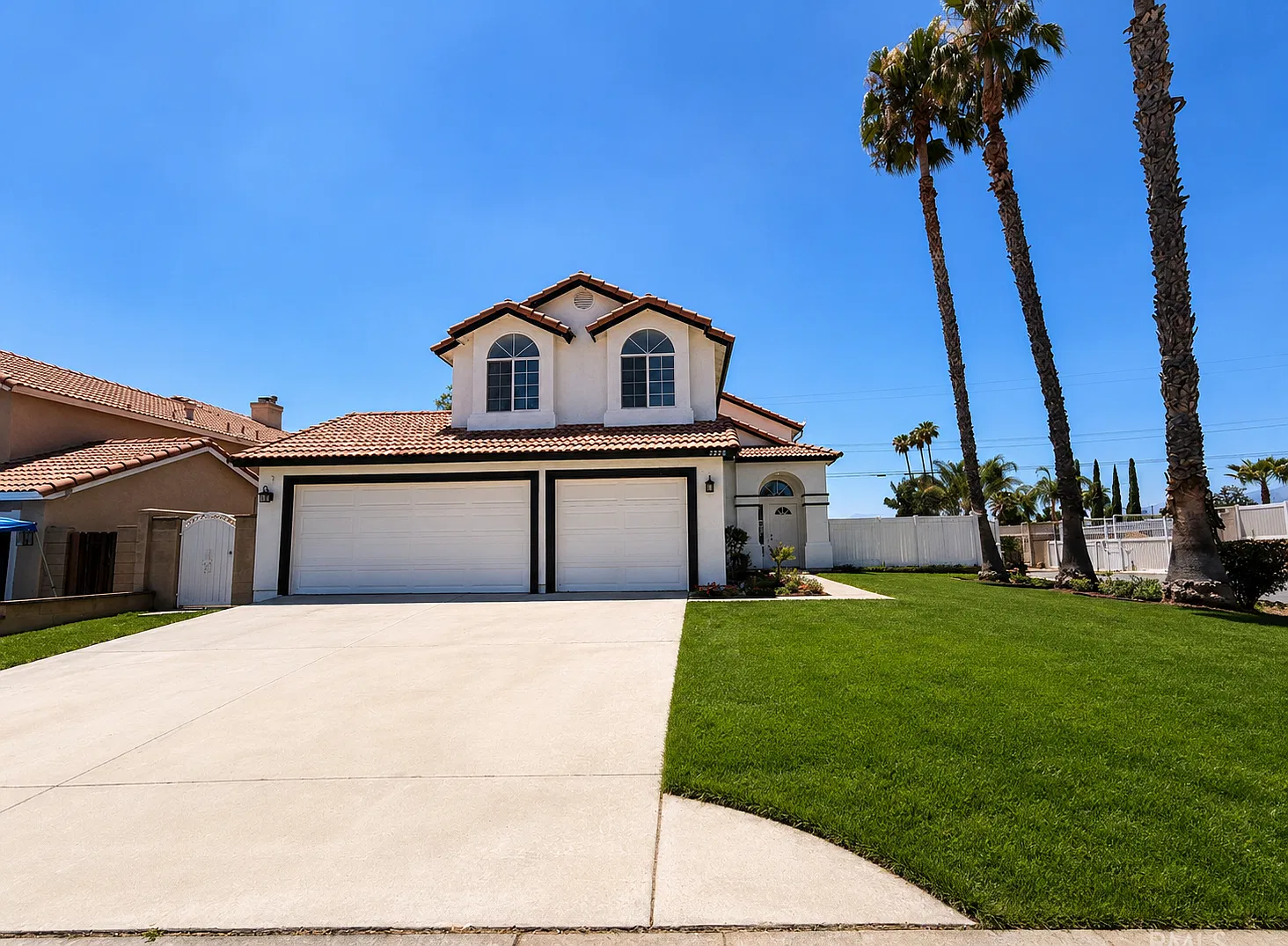 4 bed, 2.5 bath, 1609 sqft, $3,600 — Photo 1