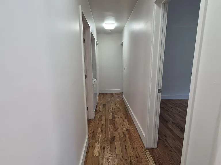134 S Coronado St #136-1/2 — Photo 8
