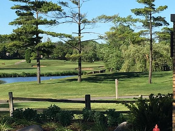 5th image of 1896 Fox Run Dr