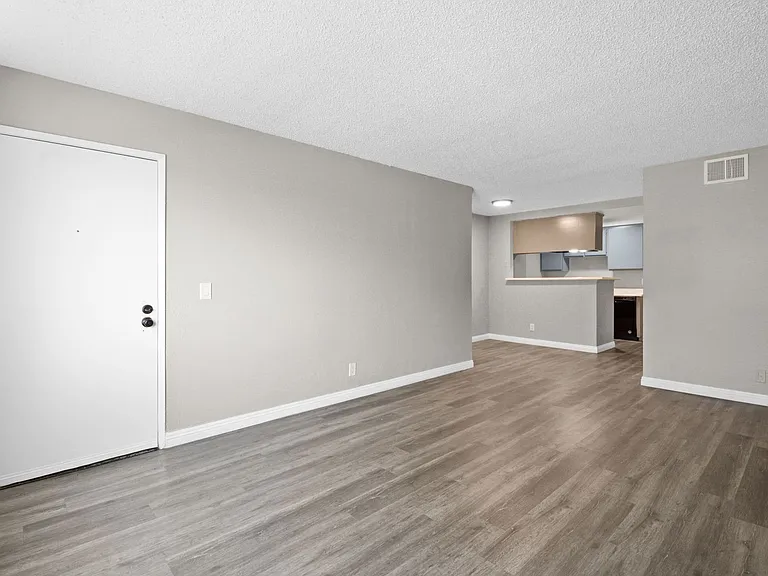 Mountain View Apartments — Photo 3