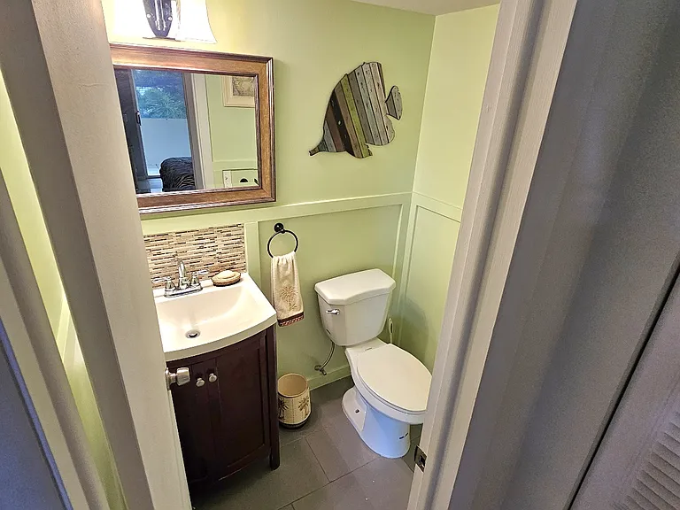 41 Dorchester E #41 — Photo 8