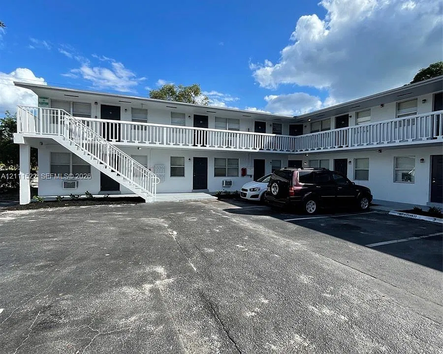 1102 S K St #9