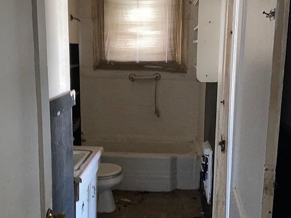 5th image of 14 Piedmont Ave