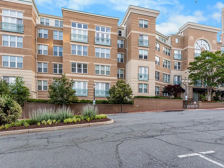 12000 Market St #210 — Photo 32