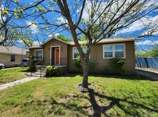 206 N Arnold St, Lampasas, TX 76550