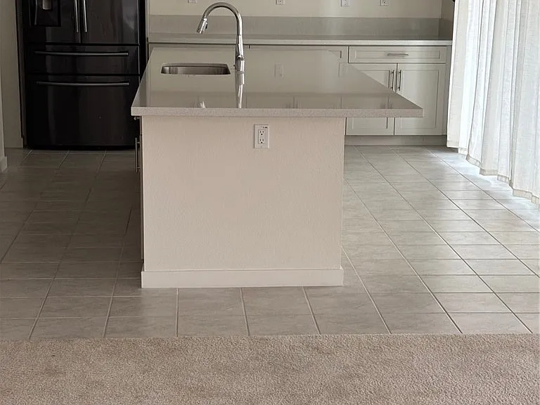 2565 E Embry Ln — Photo 14