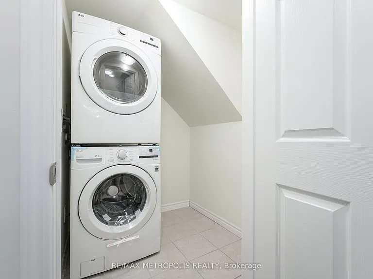 1081 Danforth Rd #125 — Photo 32