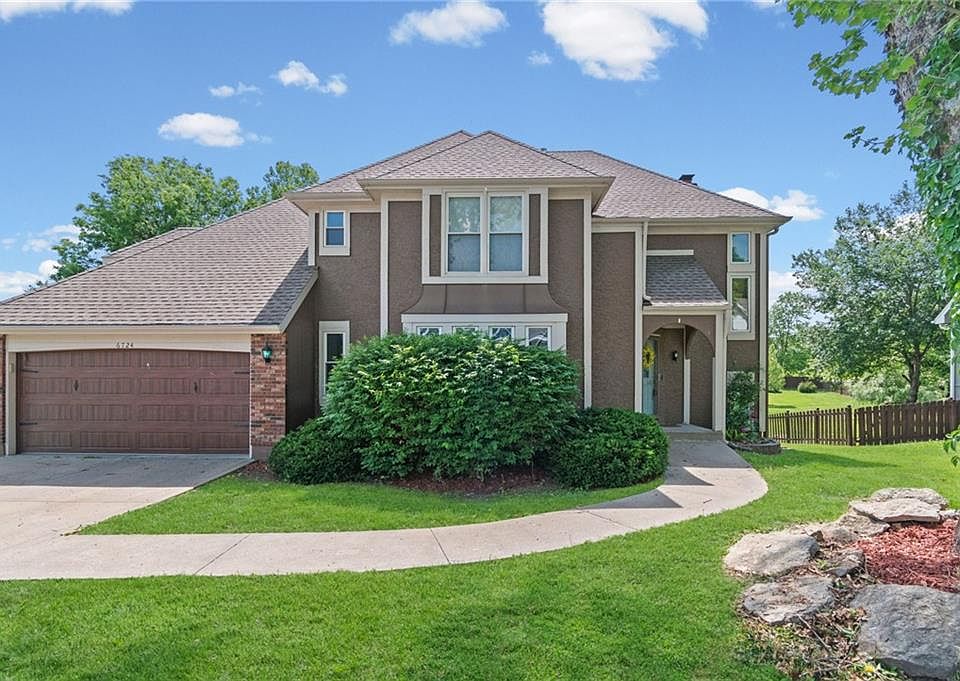 1st image of 6724 N Quincy Cir