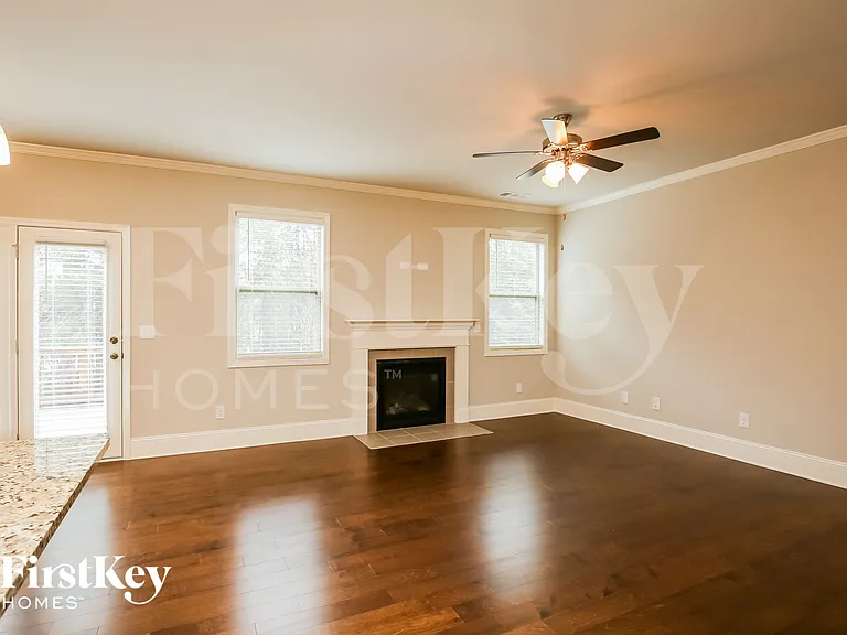 2025 Sorrento Ct — Photo 3