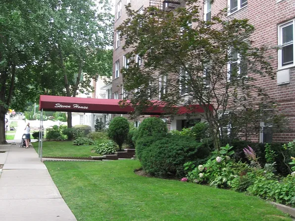 84-25 118th St APT 6A, Queens, NY 11415