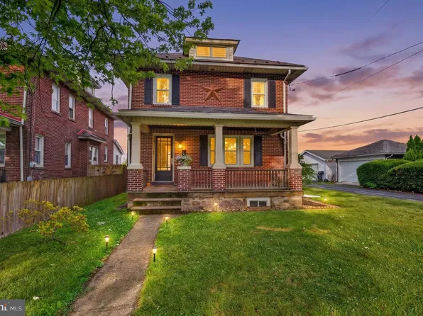 1118 Minsi Trail St, Bethlehem, PA 18018