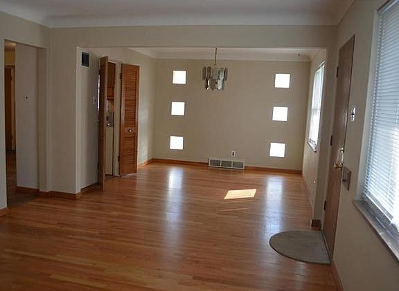 5th image of 7145 Whaley Pl