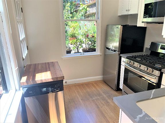 3rd image of 35 Woodland Ave